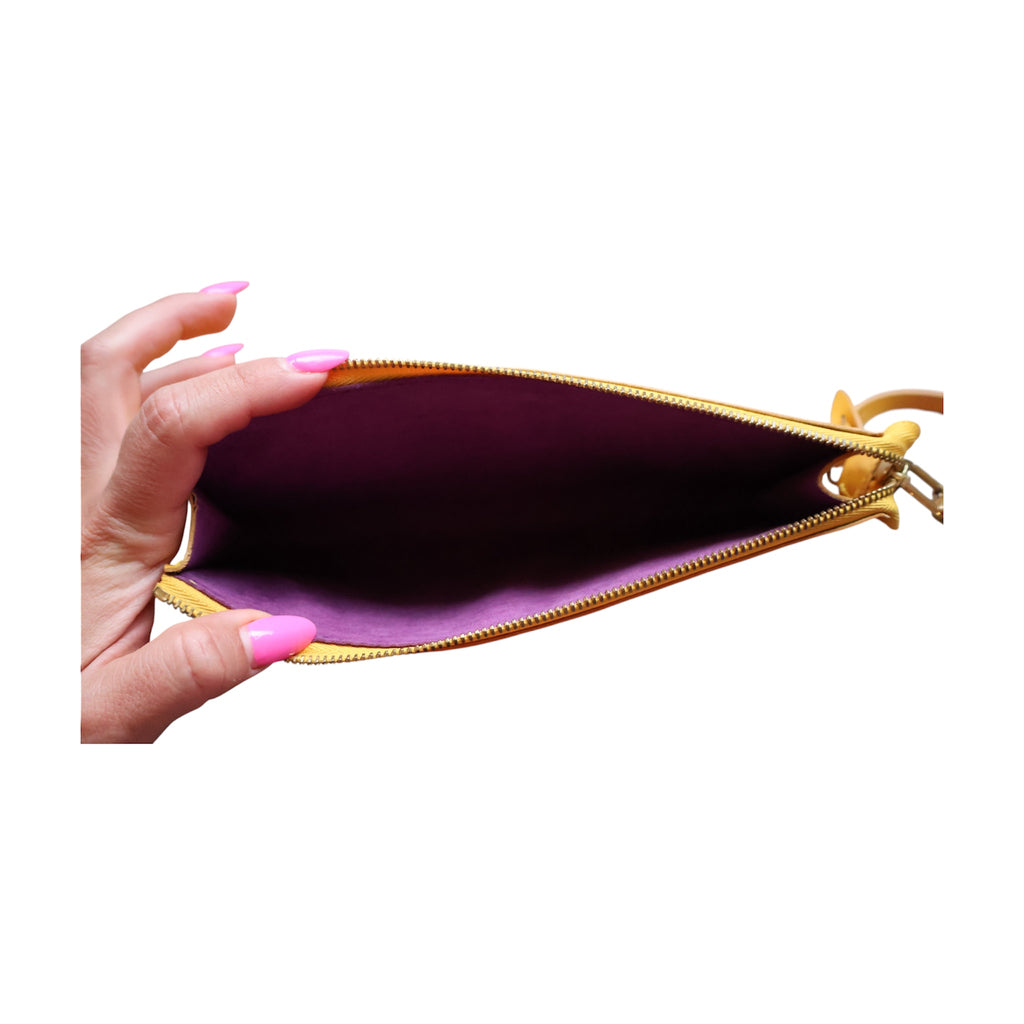 rare louis vuitton epi pochette accessoires